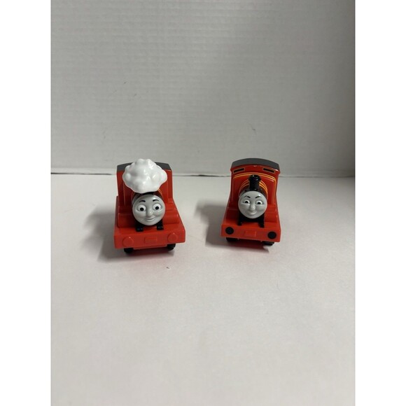 Thomas The Train And Friends Pull Back And Go Tank Engine Puffer James 2015 (2) - Picture 1 of 5